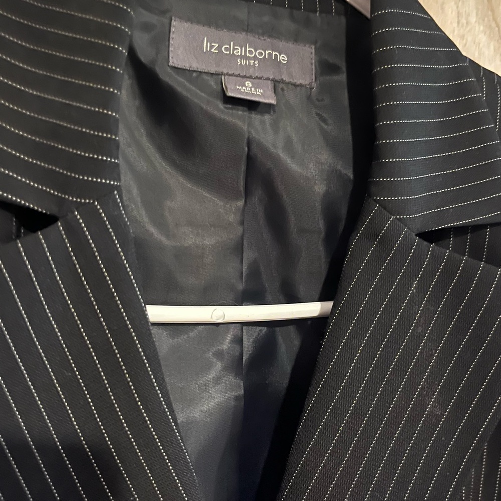 Liz Claiborne Two Piece Black Pantsuit with Notched Lapel - Picture 3 of 7